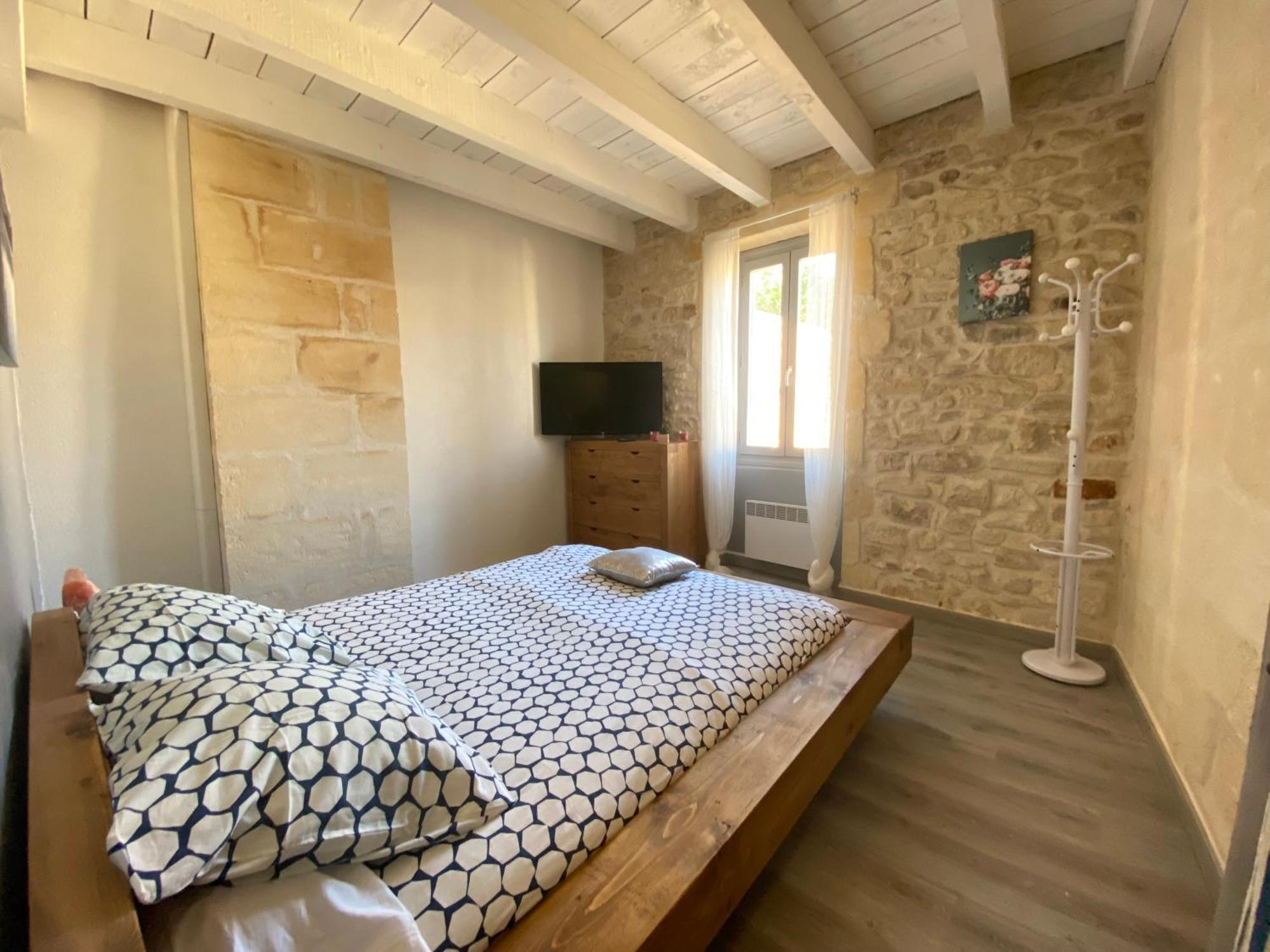 Bienvenue Au 6 - Calme Et Charme De La Pierre. Villa Fourques  Exterior photo
